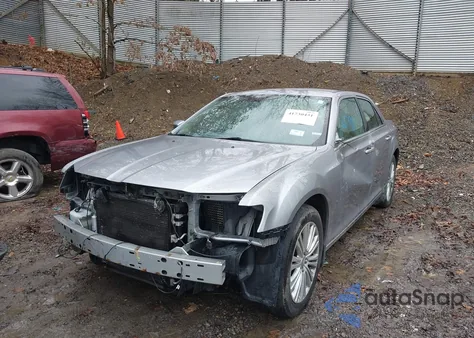 2013 Chrysler 300 Motown from USA, damaged, VIN 2C3CCARG0DH595416